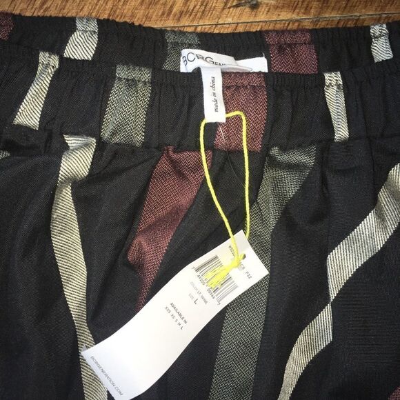 BCBGeneration L NWT stripe circle skirt, pockets - Picture 2 of 3